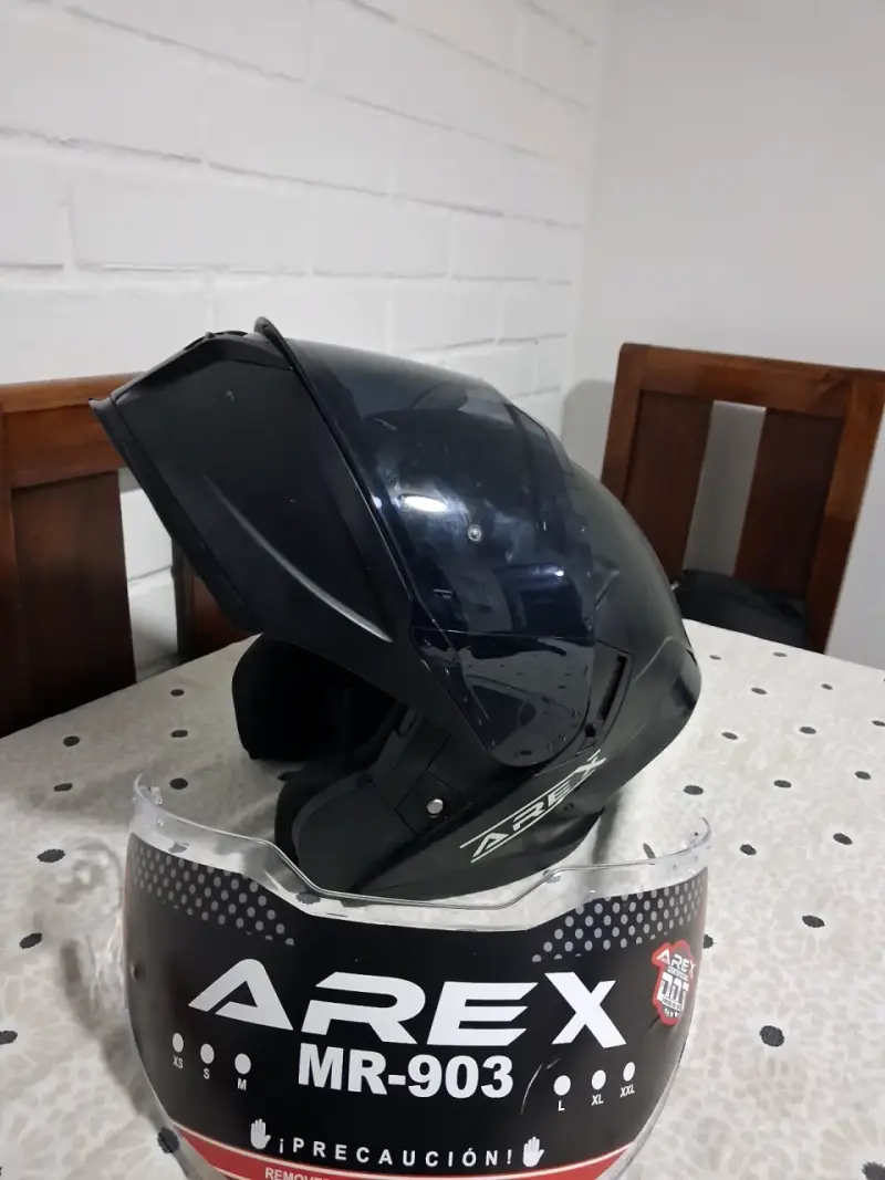Casco y chaqueta de moto Arex y Zoqa - 6