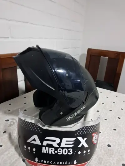 Casco y chaqueta de moto Arex y Zoqa - miniatura 6