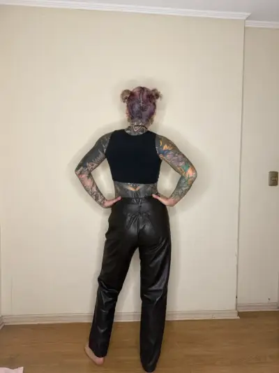 Pantalones de cuero negro - miniatura 2
