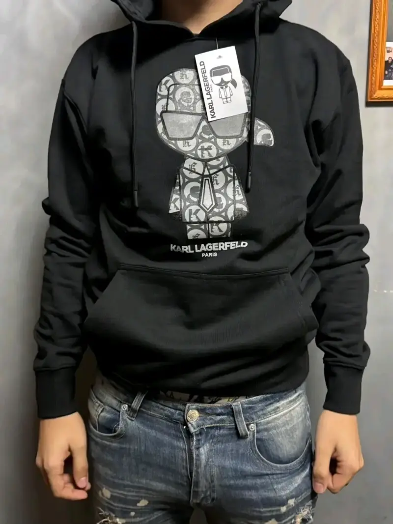 Polerón negro con diseño Karl Lagerfeld