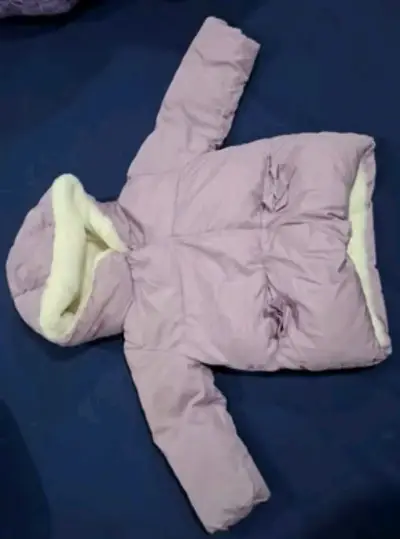 Parka de invierno para niña color lila con capucha - miniatura 1