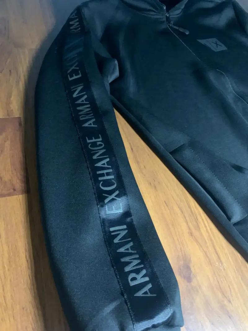 Chaqueta negra Armani Exchange con cierre - 3
