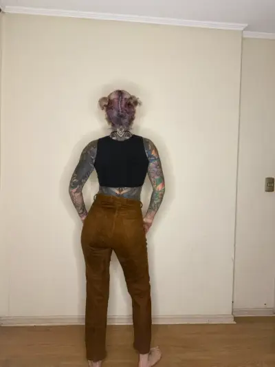 Pantalones de gamuza cafe - miniatura 3