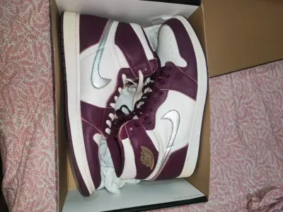 Zapatillas Air Jordan 1 Retro High OG Bordeaux - miniatura 6