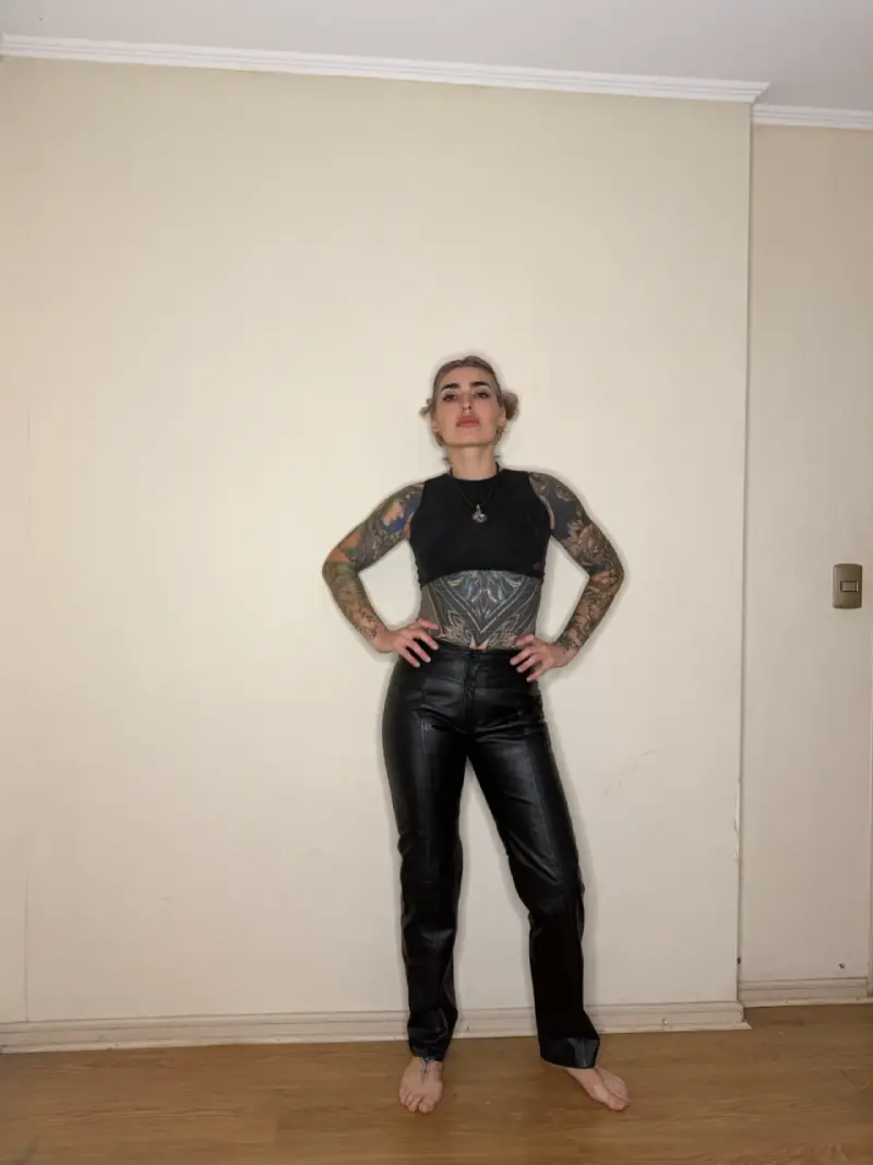 Pantalones de cuero negros - 1