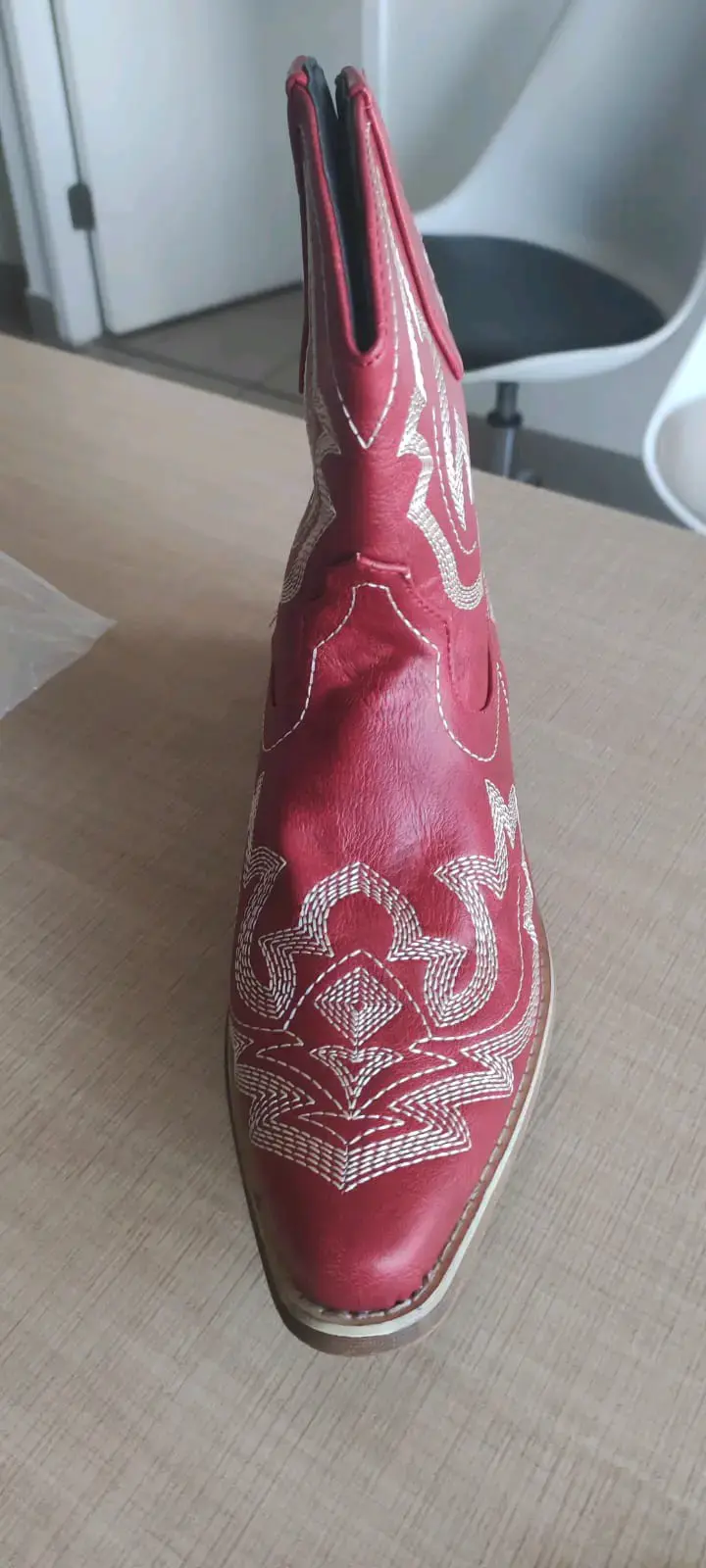 Botas vaqueras rojas con bordado blanco - 2