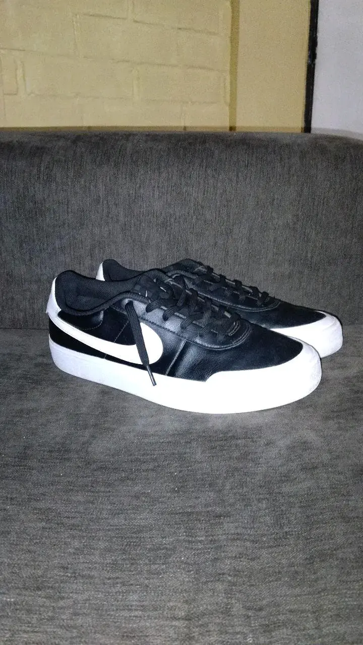 Zapatillas deportivas negras Nike para hombre - 1