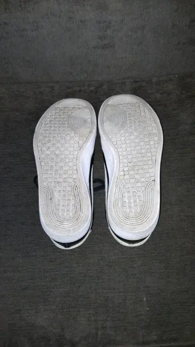 Zapatillas deportivas negras Nike para hombre - miniatura 3
