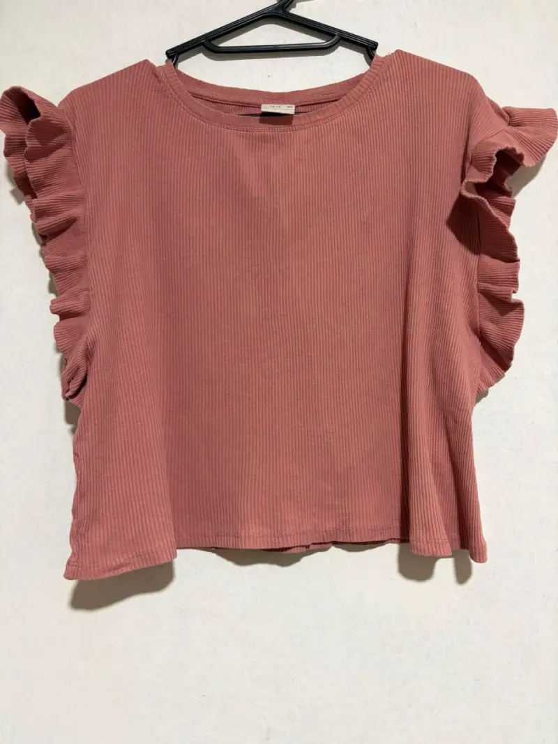Polera de mujer con volantes en mangas - 2