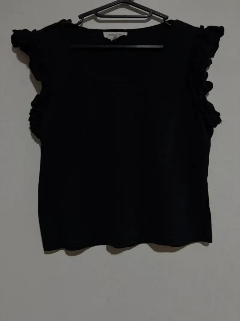 Polera de mujer con volantes en mangas - 5