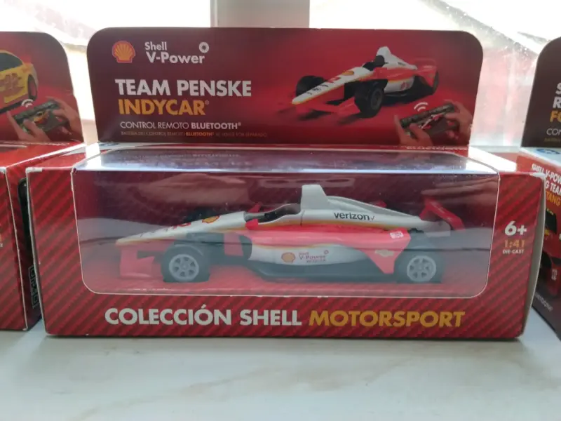 Auto a escala shell con control remoto Bluetooth - 6