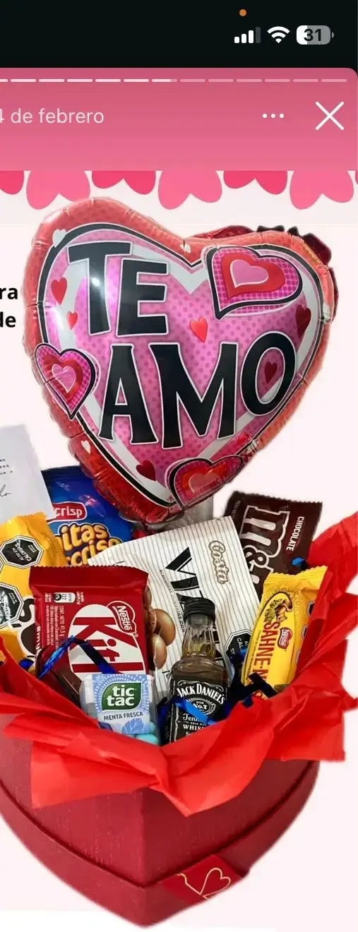 Ramo de rosas eternas y otros arreglos - 2