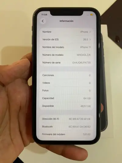iPhone 11 64GB en buen estado - miniatura 3
