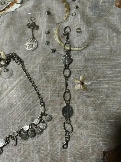 Conjunto de joyería de plata con diseño étnico - miniatura 2