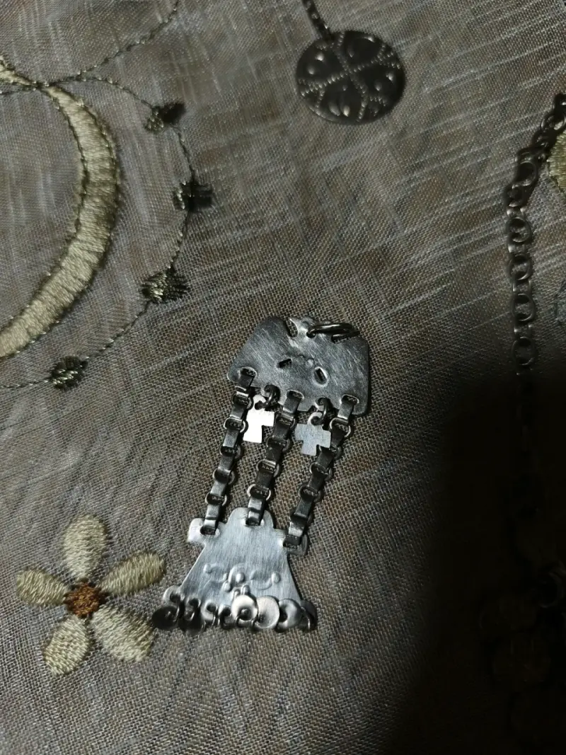 Conjunto de joyería de plata con diseño étnico - 3