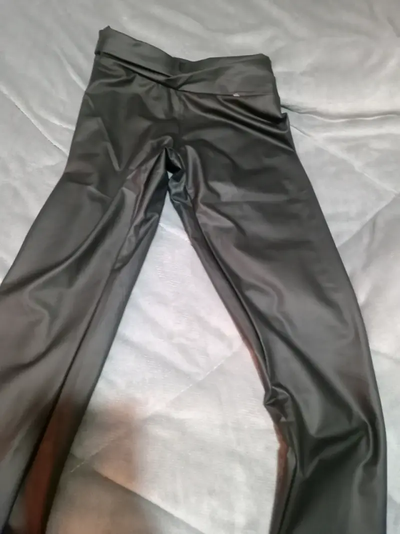 Pantalones beige Liola con cinturón - 4