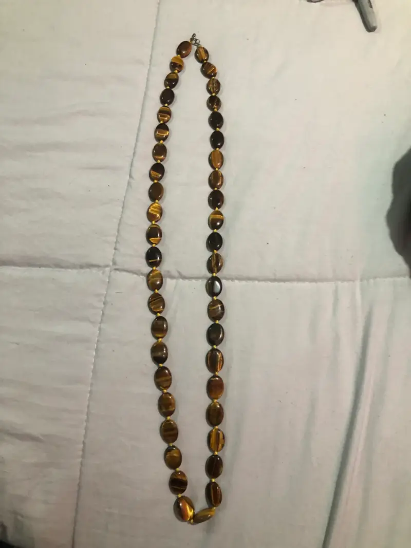 Collar de cuentas de ojo de tigre - 1