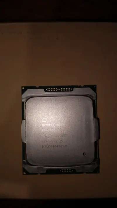 Procesador Intel Xeon E5-2650 v4 2.20GHz - miniatura 2