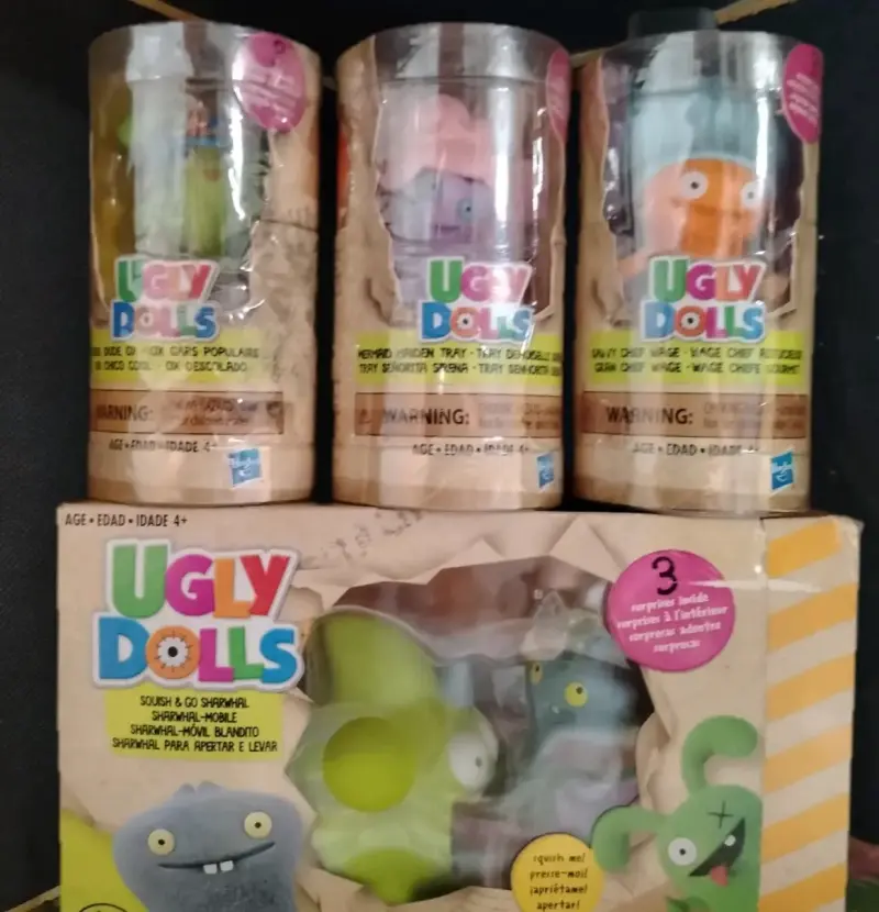 Set juguetes ugly dolls - 1