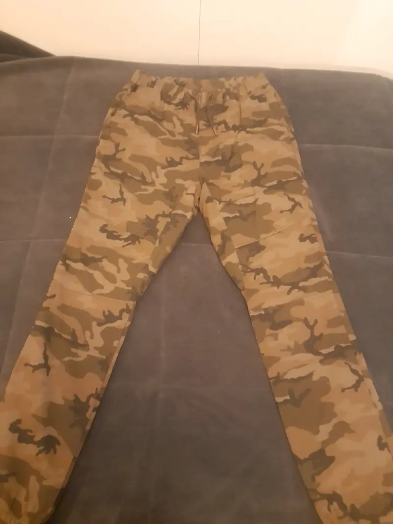 Pantalones camuflados para hombre