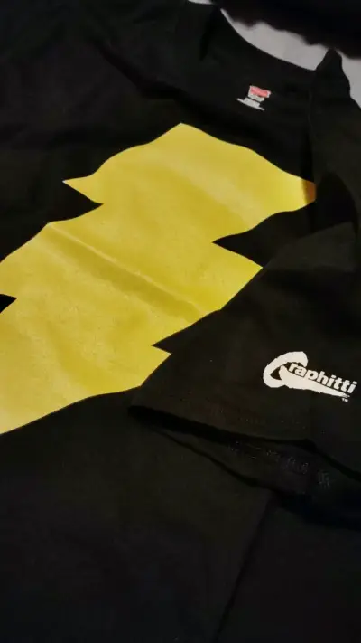 Polera Negra Black Adam DC con Rayo Amarillo Hanes - miniatura 3