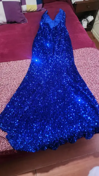 Vestido de fiesta azul con lentejuelas - miniatura 3