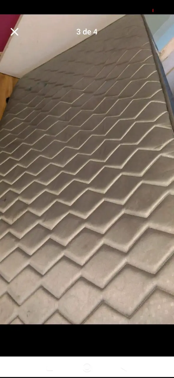 Cama con colchón de una plaza en buen estado - 4