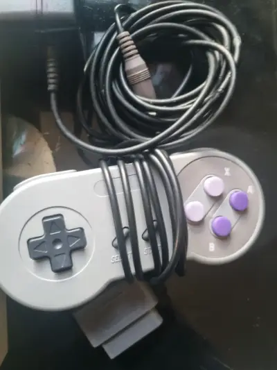 Consola Super Nintendo con juego y accesorios - miniatura 3