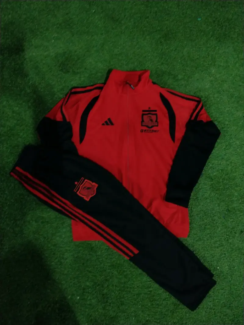 Conjunto Colo Colo entrenamiento