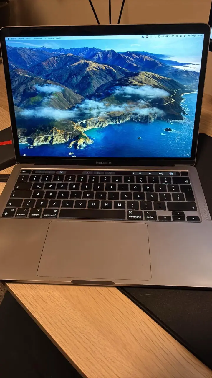 MacBook Pro M2 13.3 pulgadas 8GB RAM 256 gb ssd - 4