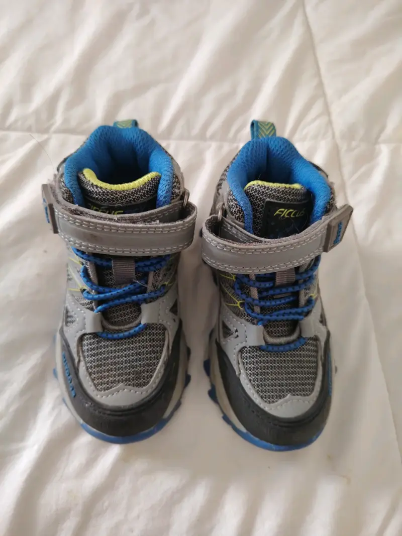 Zapatillas de senderismo para niños color gris y a - 2