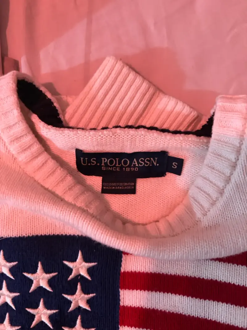 Suéter U.S. Polo Assn con bandera americana - 3