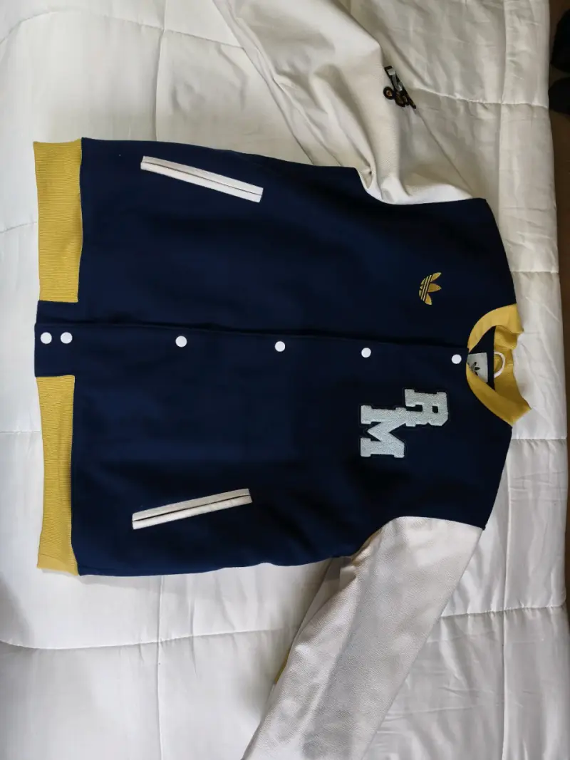 Chaqueta Varsity Real Madrid Azul y Blanca - 1