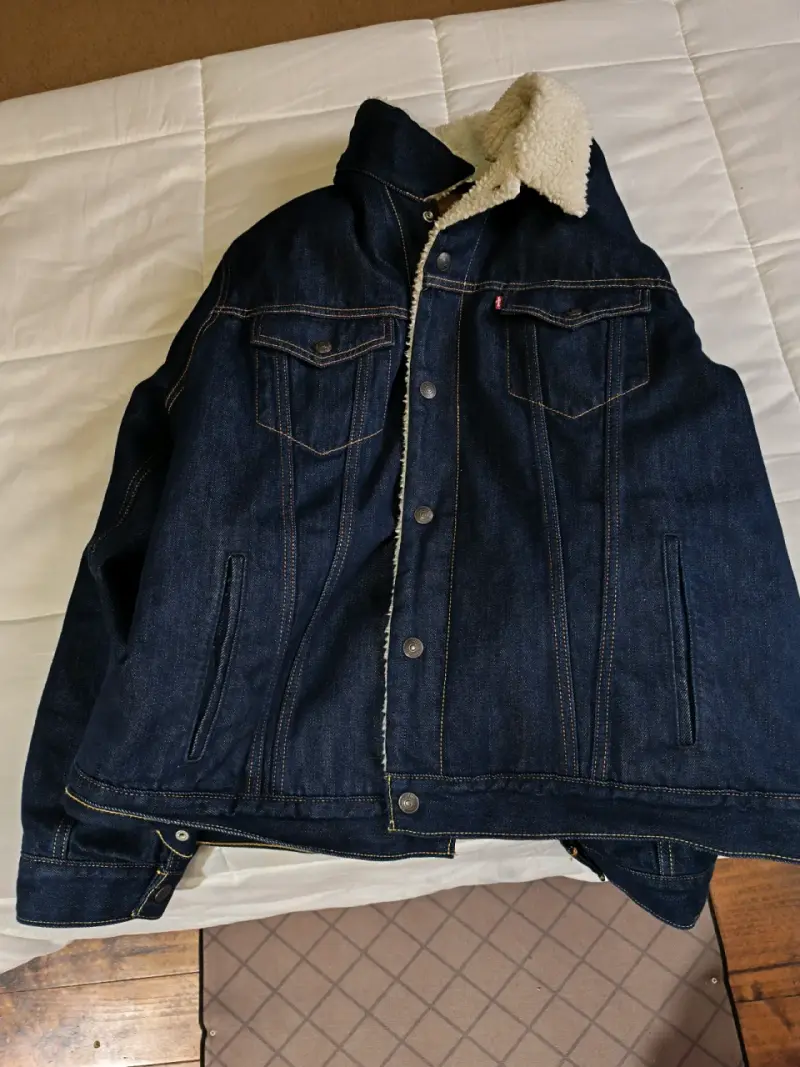 Chaqueta de Mezclilla Levi's con Forro de Borrego - 1
