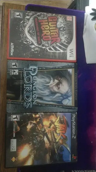 Colección de videojuegos Guitar Hero, Dungeon Lords y Jak X - miniatura 1