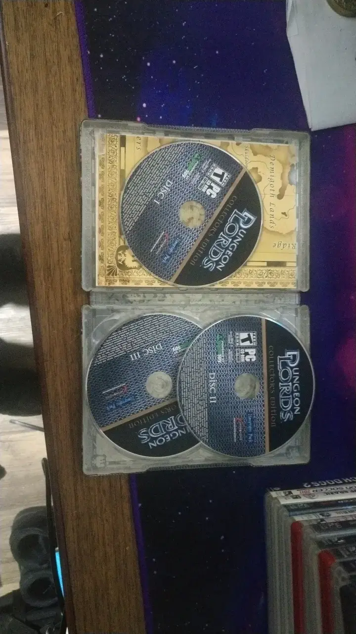 Colección de videojuegos Guitar Hero, Dungeon Lords y Jak X - 5