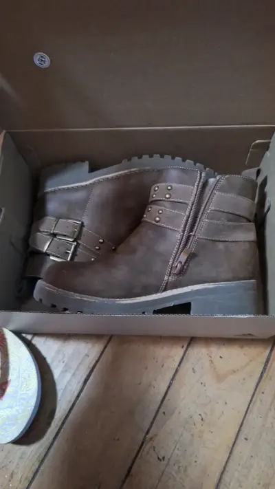 Botines de cuero marrón con hebillas - miniatura 4
