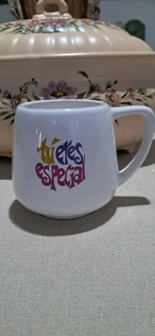 $9000 c/u tazas años 80 compradas tienda VILLAGE - 2
