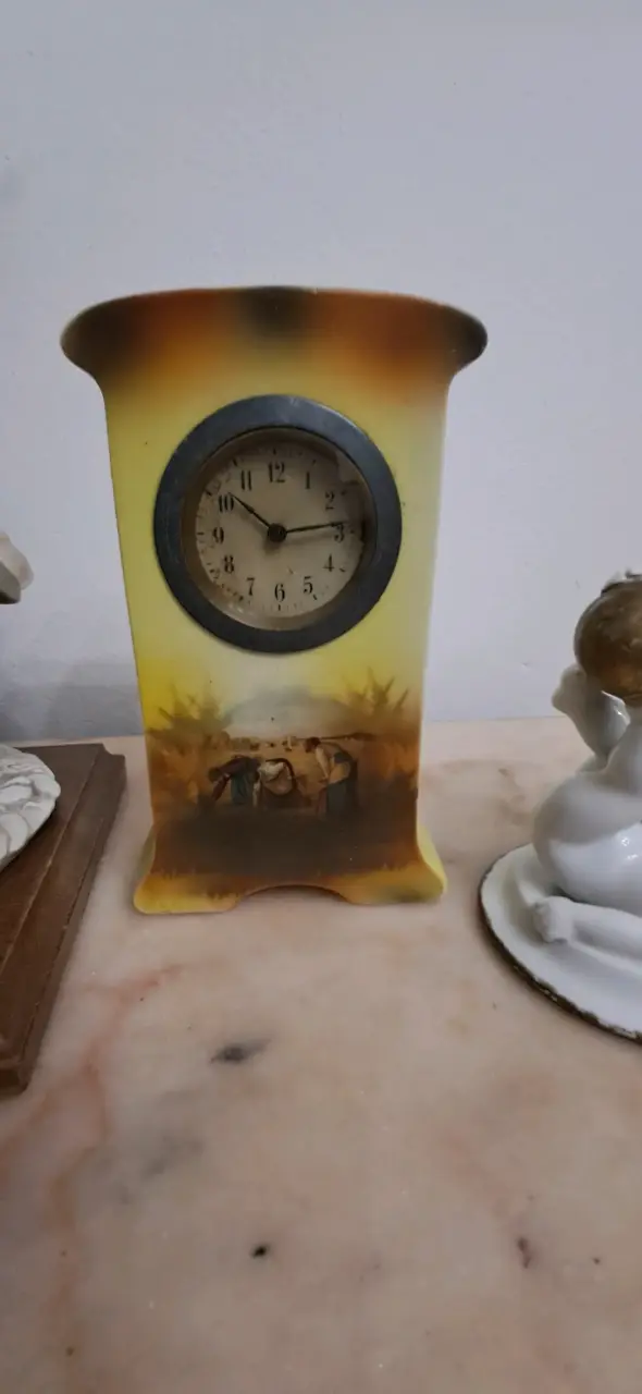 Reloj de mesa aleman siglo XIX pintado a mano - 1