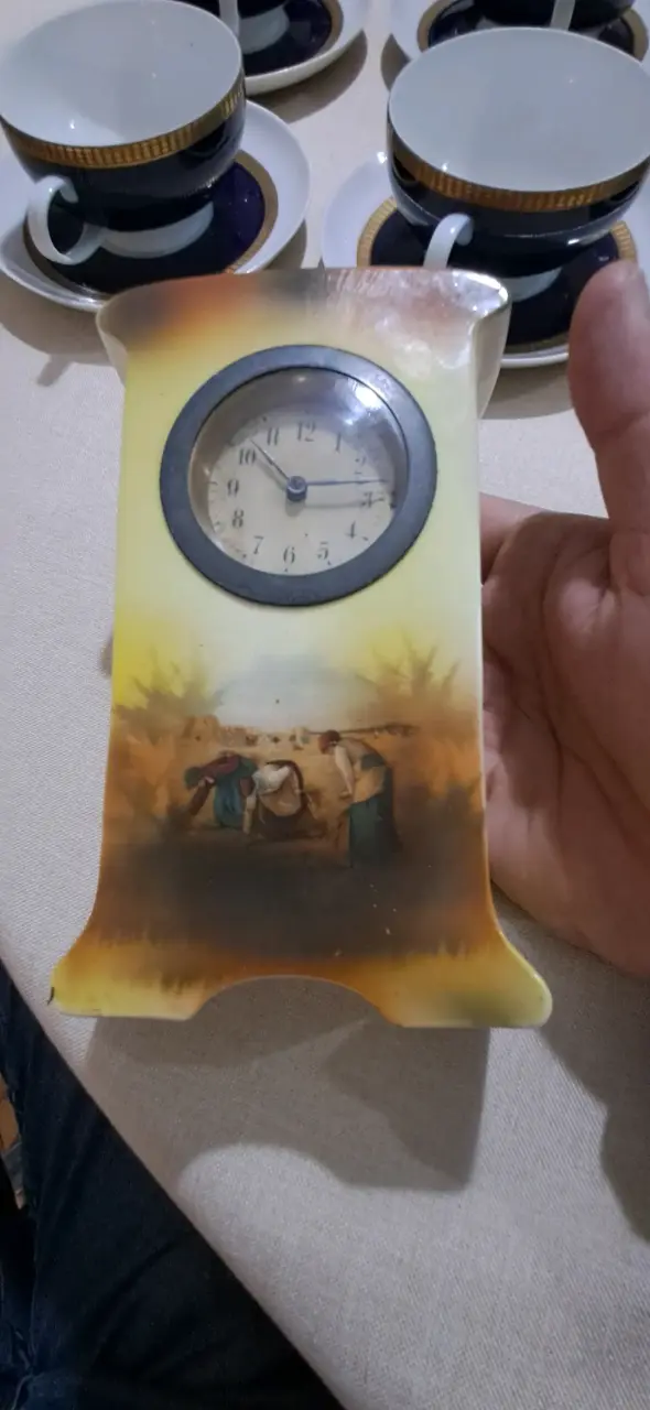 Reloj de mesa aleman siglo XIX pintado a mano - 4