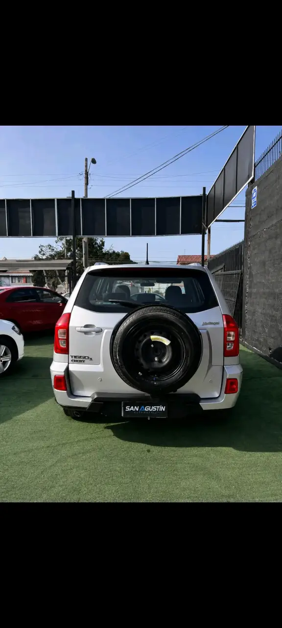 SUV Chery Tiggo 2WD 2018 en buen estado - 2