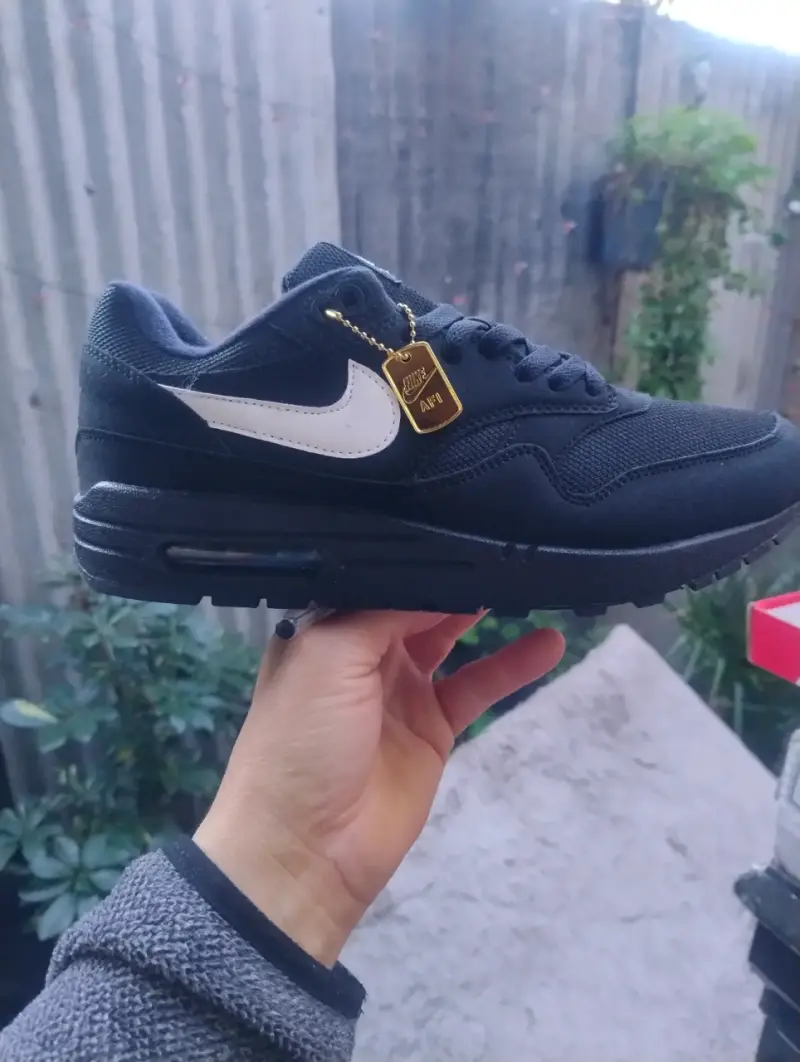 Zapatillas deportivas Nike Air negras - 1