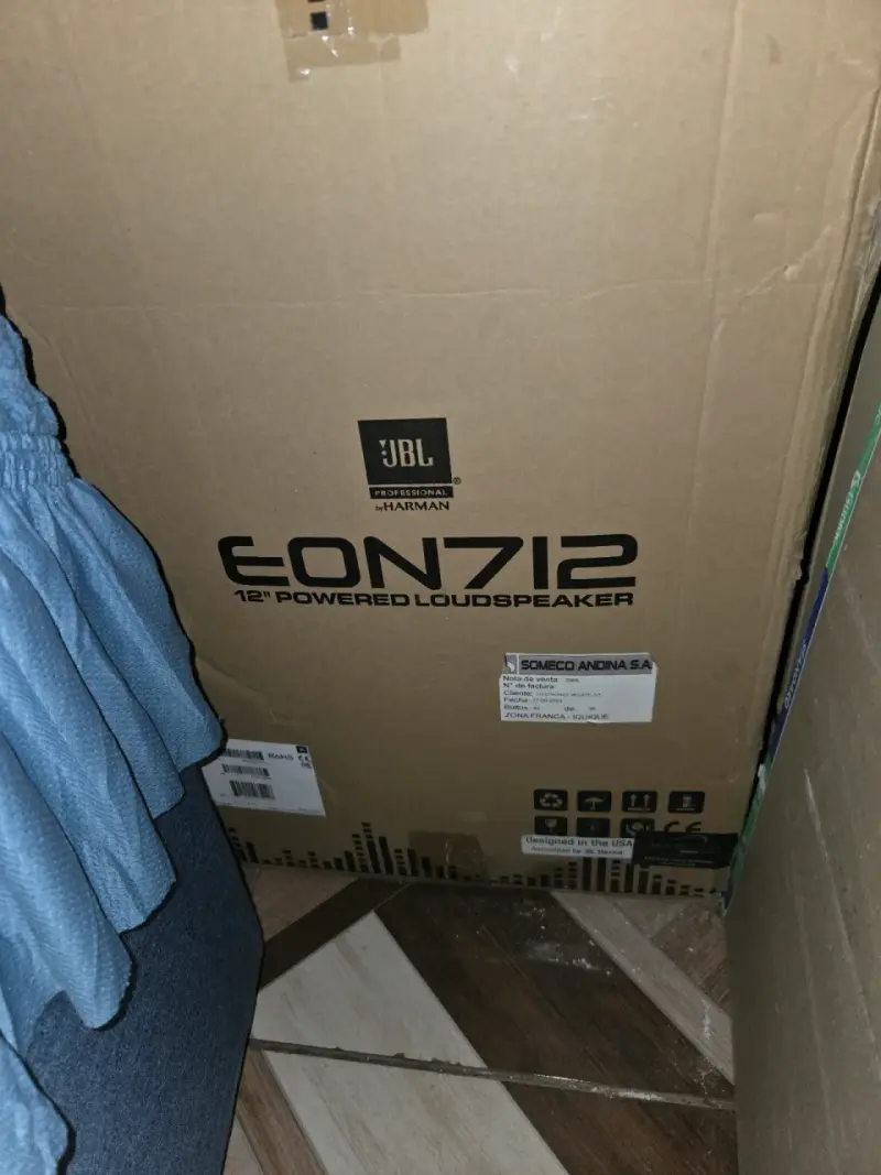 Parlante JBL EON 712 con potencia y calidad de sonido - 4