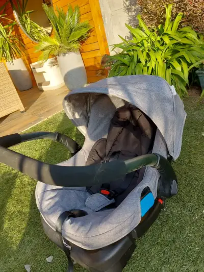 Coche de bebé Epic 5g gris + huevito para auto - miniatura 6