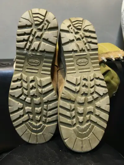 Botas de montaña Gore-Tex con suela Vibram - miniatura 1