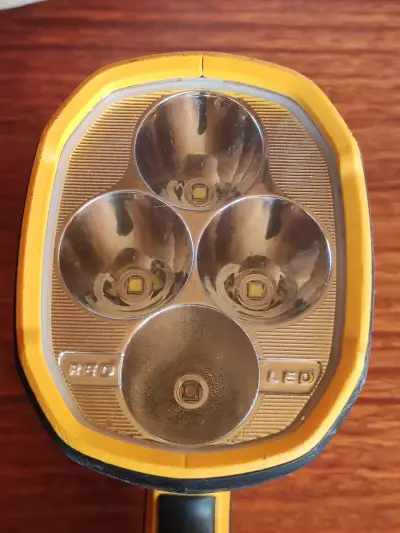 Linterna LED DeWalt para trabajo - miniatura 3