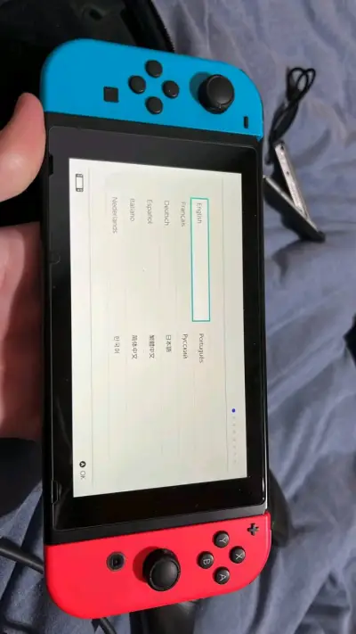 Nintendo Switch con juego Mario Kart y accesorios - miniatura 2