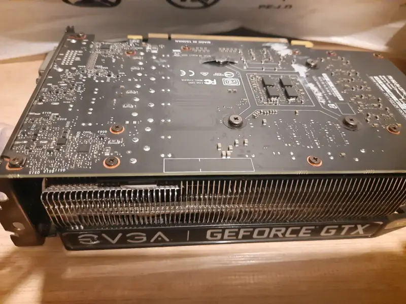 Tarjeta Gráfica EVGA GeForce GTX 1660 Ti - 2