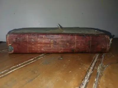 Libro de más 200 años de antiguedad - miniatura 4