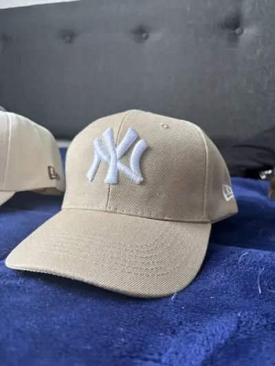 Jockeys y gorros - miniatura 9